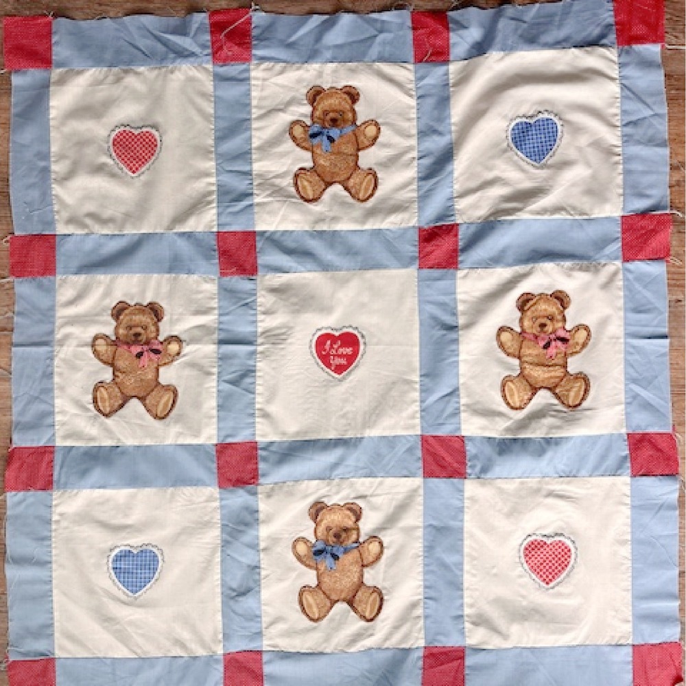 Teddy Bear and‎ Heart Quilt top blue and red